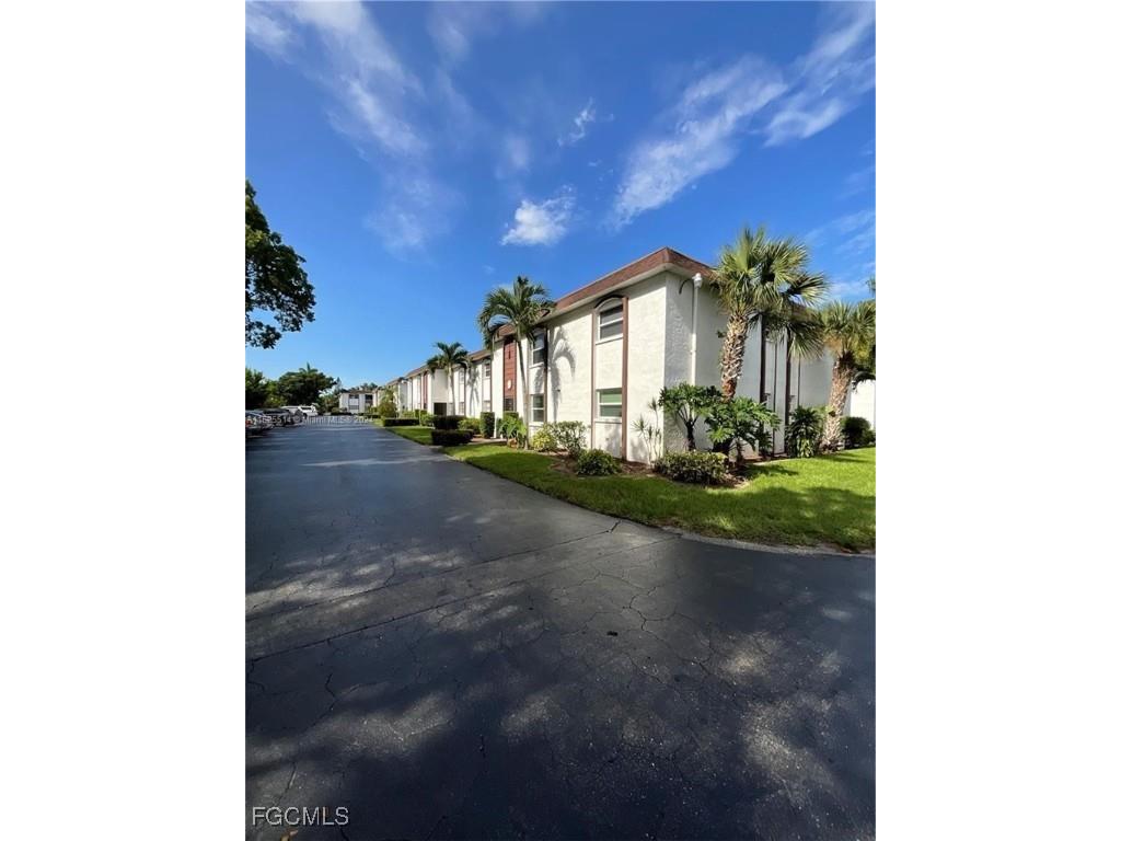2828 Jackson Street #I3 Fort Myers FL 33901 2025010122 image2