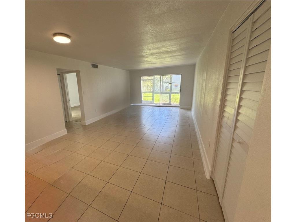 2828 Jackson Street #I3 Fort Myers FL 33901 2025010122 image5