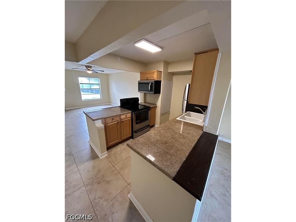 2828 Jackson Street #J3 Fort Myers FL 33901 2026021341 image5