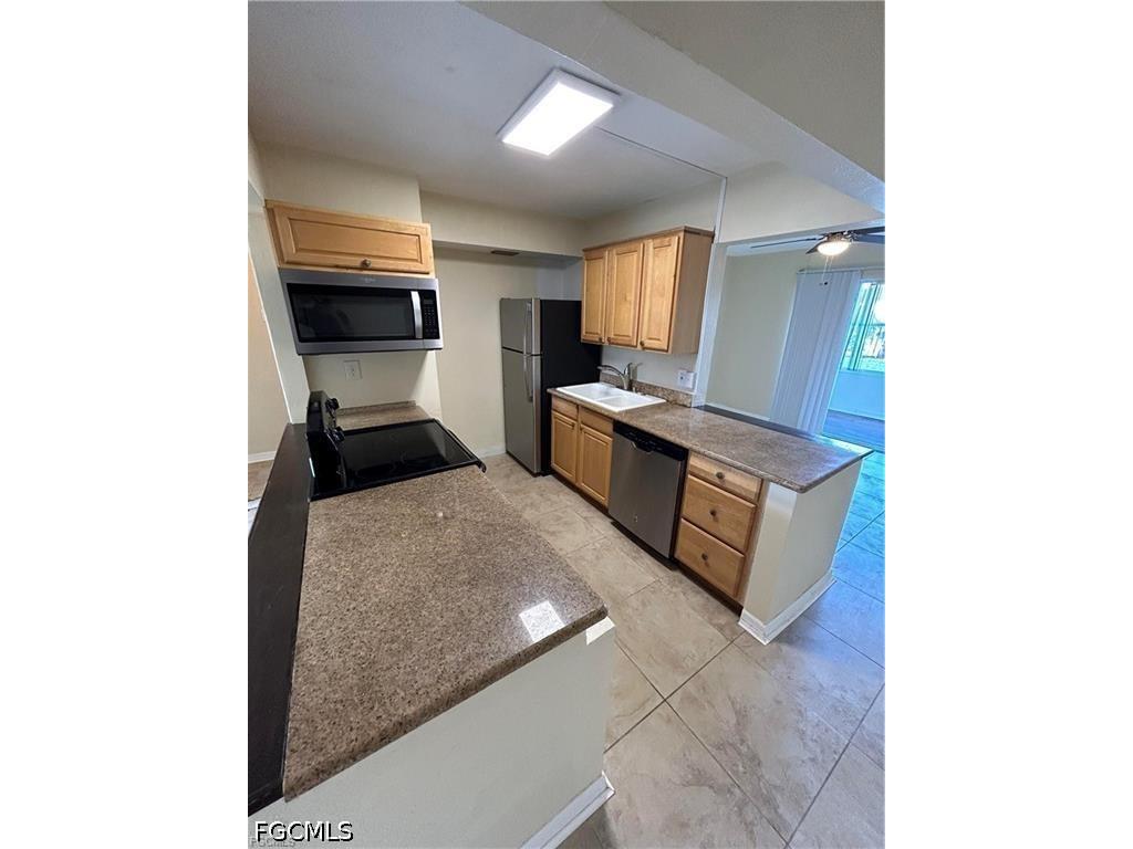 2828 Jackson Street #J3 Fort Myers FL 33901 2026021341 image7