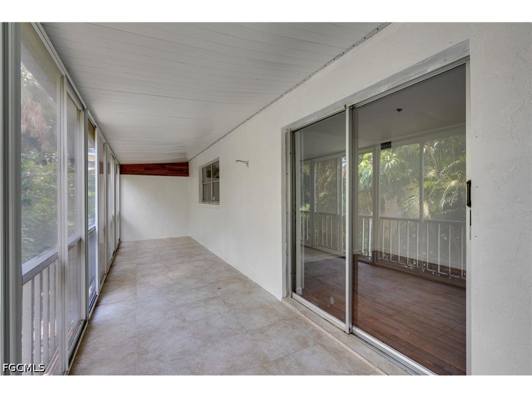 2828 Jackson Street #M5 Fort Myers FL 33901 2026023696 image4