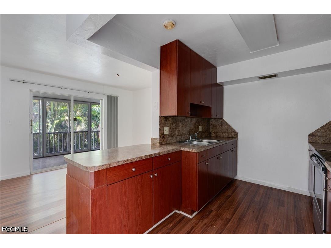 2828 Jackson Street #M5 Fort Myers FL 33901 2026023696 image8