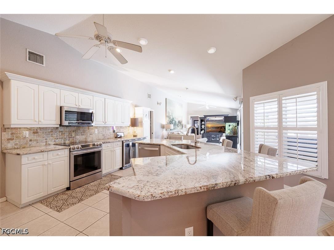 2828 SW 33rd Terrace Cape Coral FL 33914 2026018716 image12