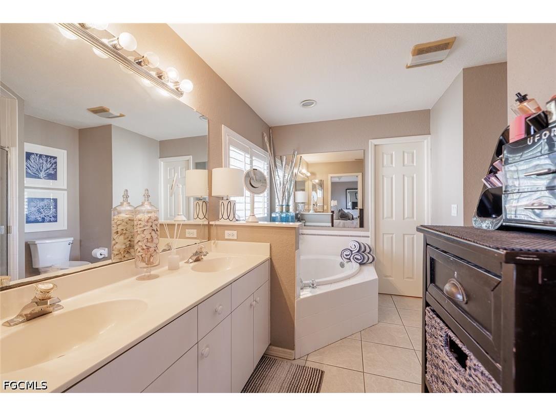 2828 SW 33rd Terrace Cape Coral FL 33914 2026018716 image20