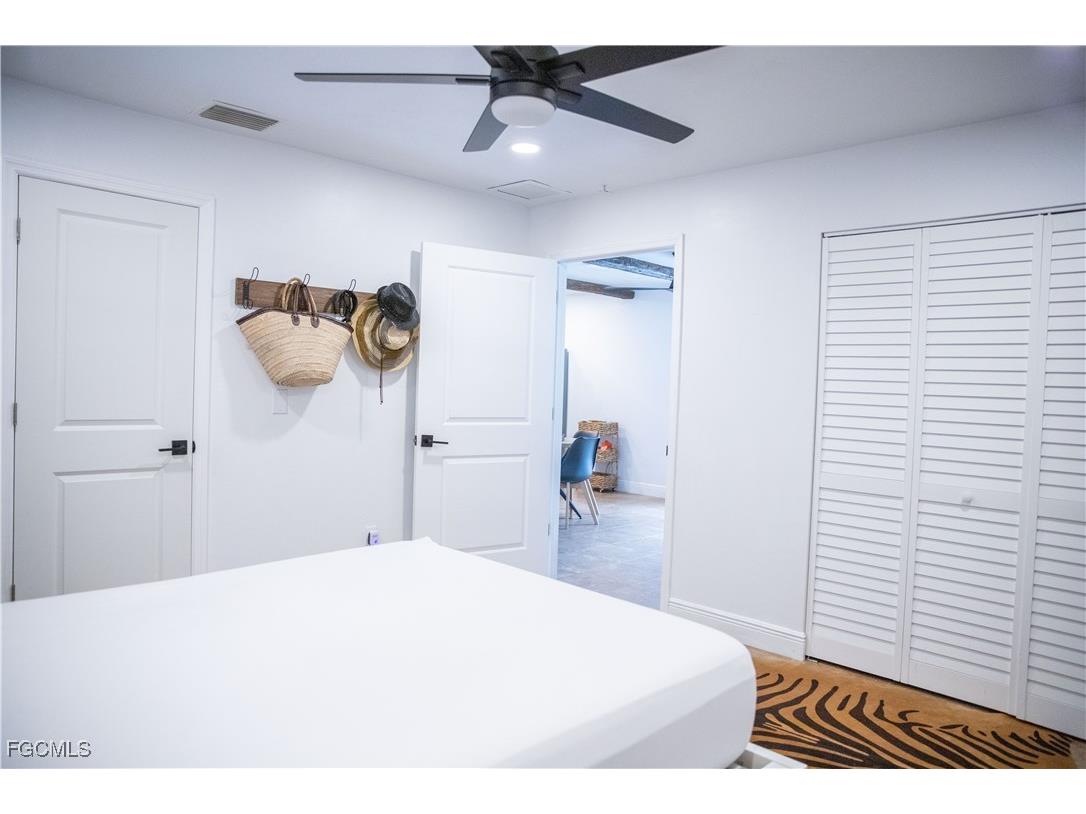 2828 Santa Barbara Boulevard Cape Coral FL 33914 2025020323 image17