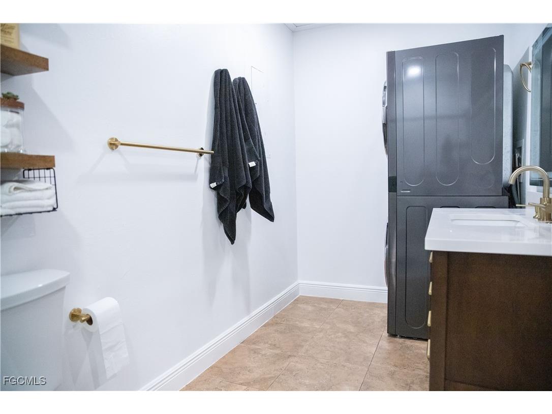 2828 Santa Barbara Boulevard Cape Coral FL 33914 2025020323 image19