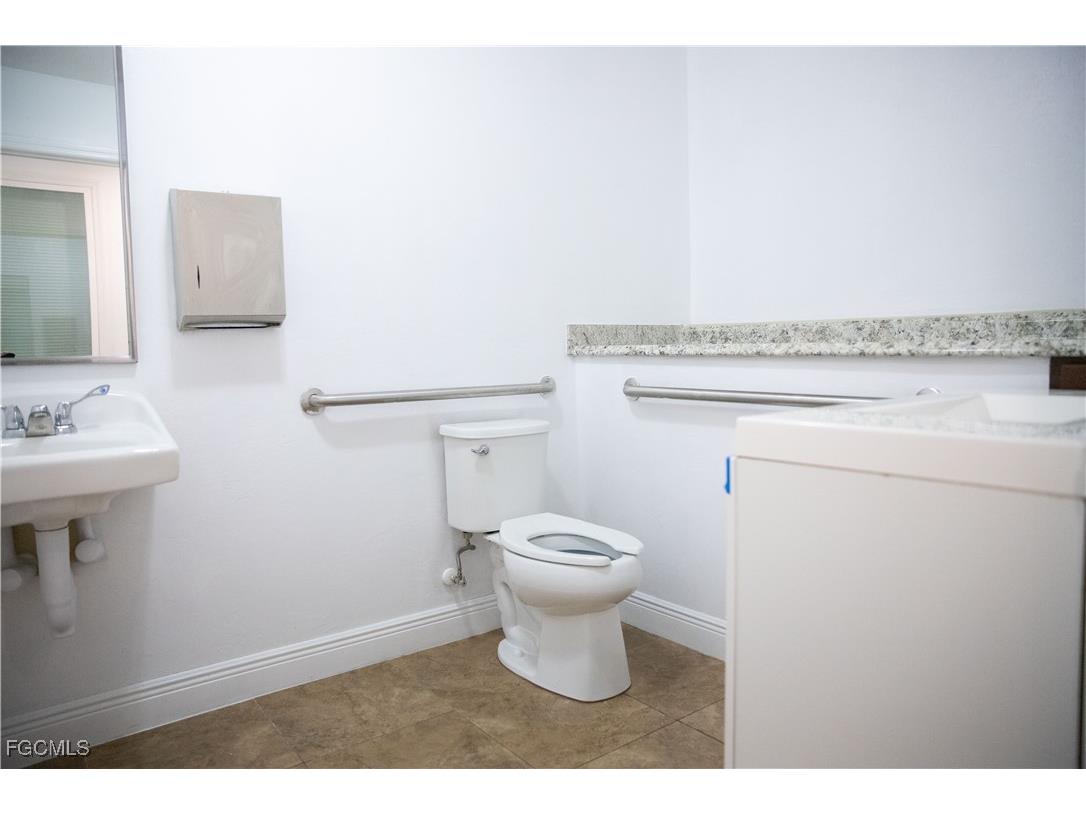 2828 Santa Barbara Boulevard Cape Coral FL 33914 2025020323 image26