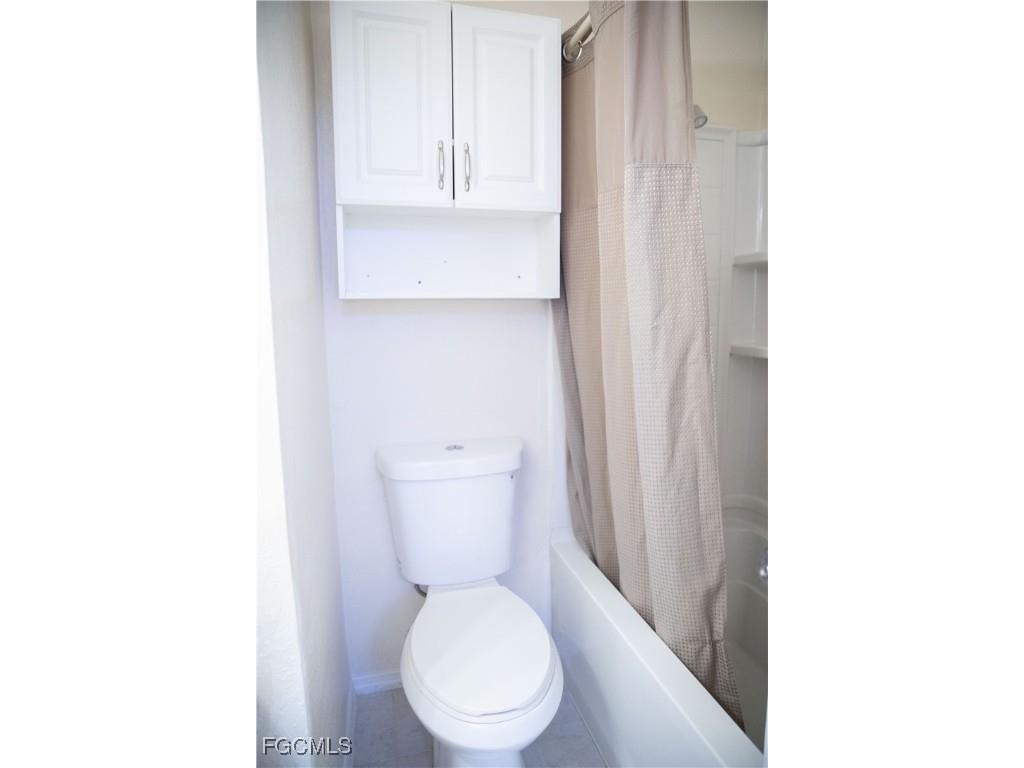 2828 Santa Barbara Boulevard Cape Coral FL 33914 2025020323 image38