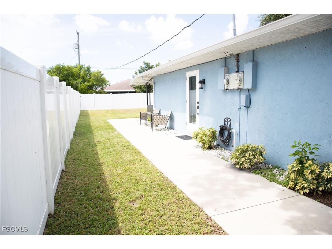 2828 Santa Barbara Boulevard Cape Coral FL 33914 2025020323 image6