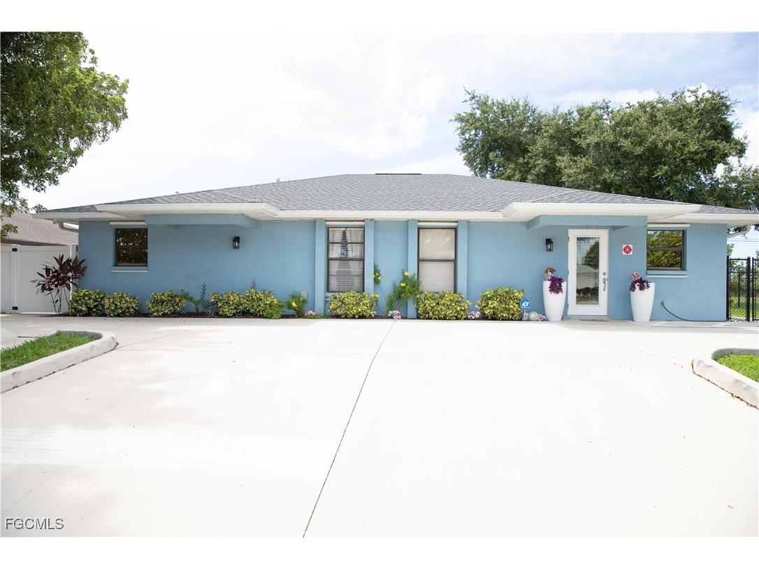 2828 Santa Barbara Boulevard Cape Coral FL 33914 2026003509 image1