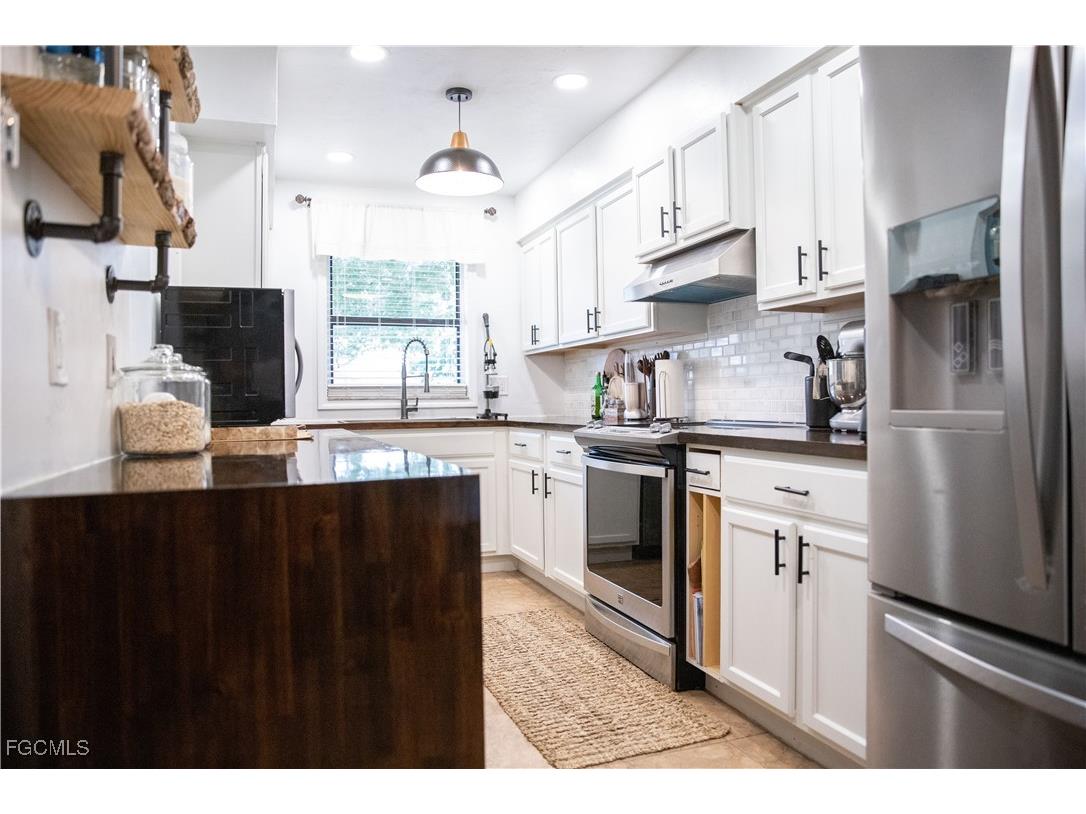 2828 Santa Barbara Boulevard Cape Coral FL 33914 2026003509 image10