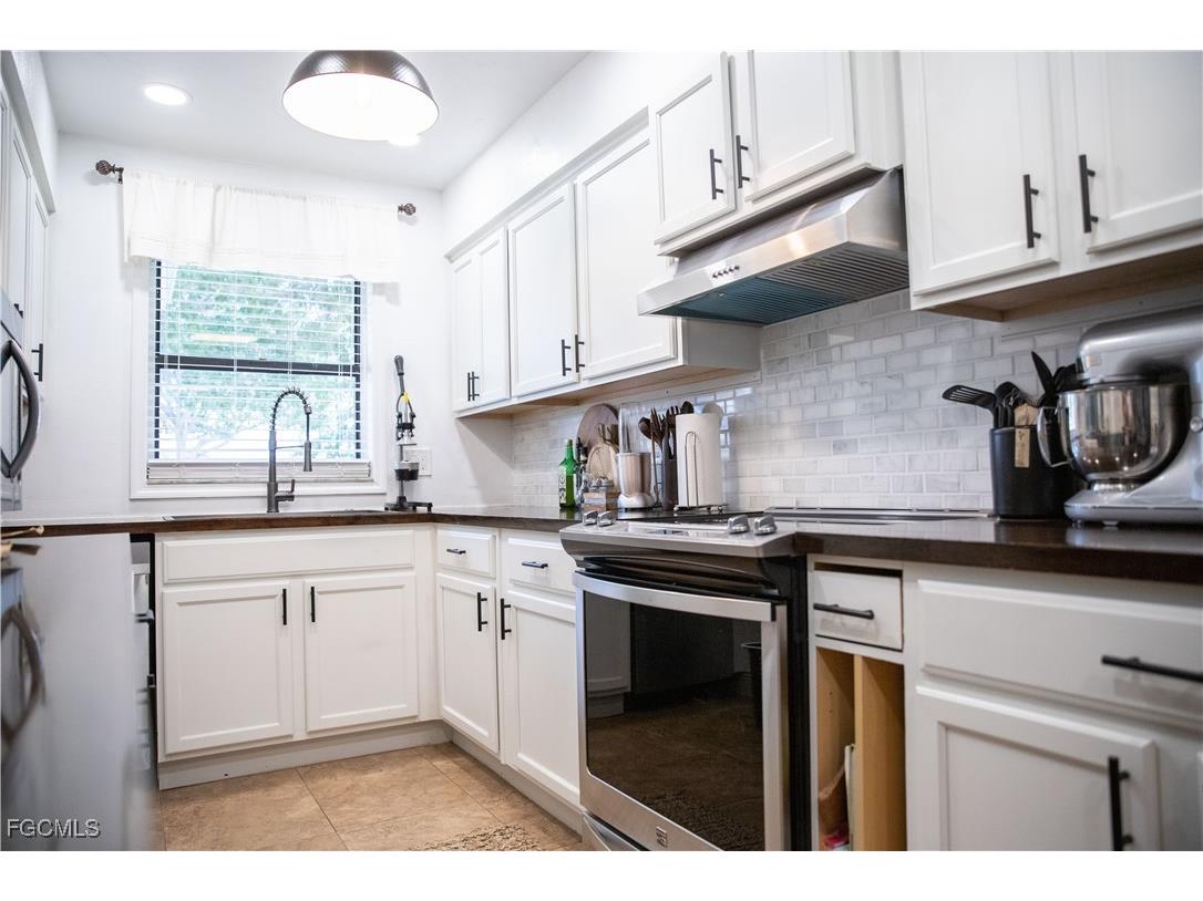 2828 Santa Barbara Boulevard Cape Coral FL 33914 2026003509 image11