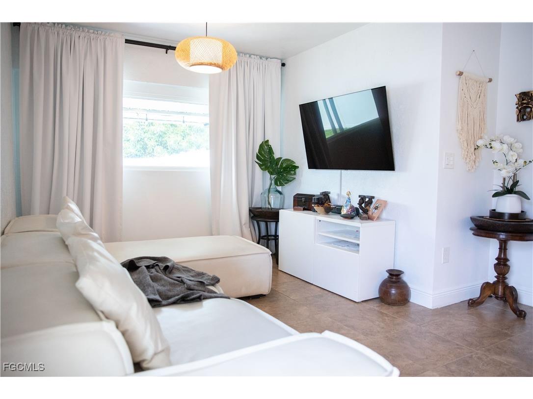 2828 Santa Barbara Boulevard Cape Coral FL 33914 2026003509 image18