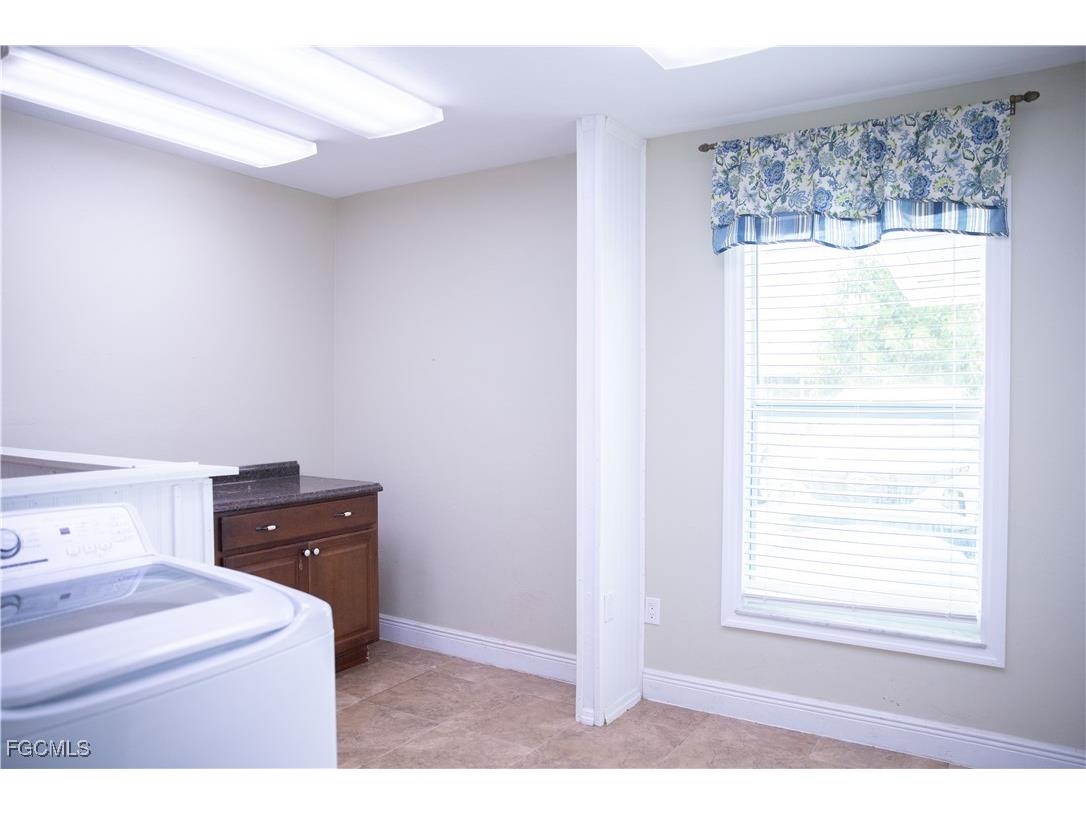 2828 Santa Barbara Boulevard Cape Coral FL 33914 2026003509 image37