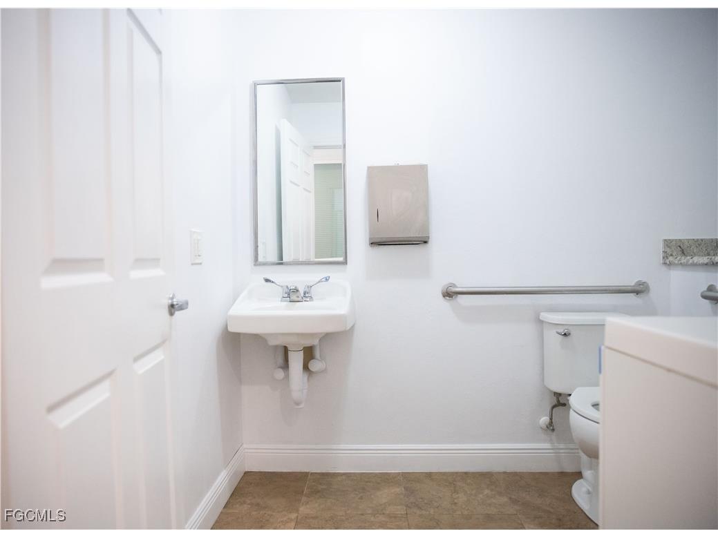 2828 Santa Barbara Boulevard Cape Coral FL 33914 2026003509 image40