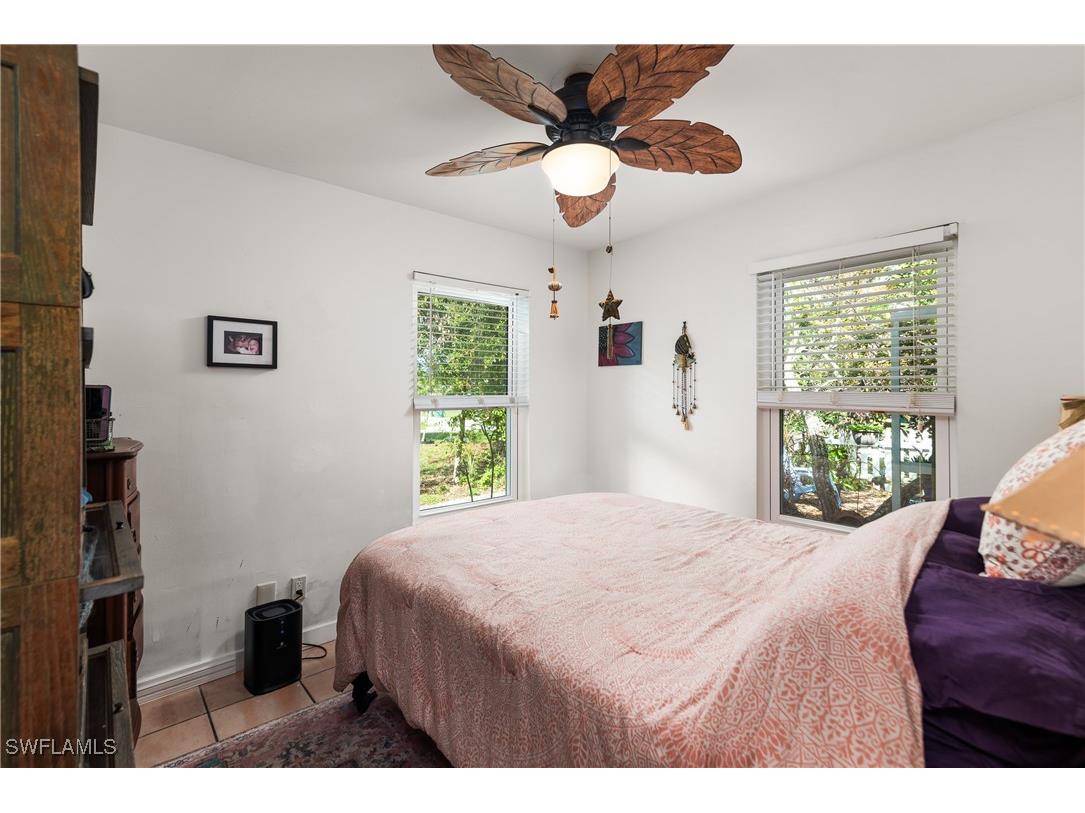 2828 Storter Avenue Naples FL 34112 224096986 image10