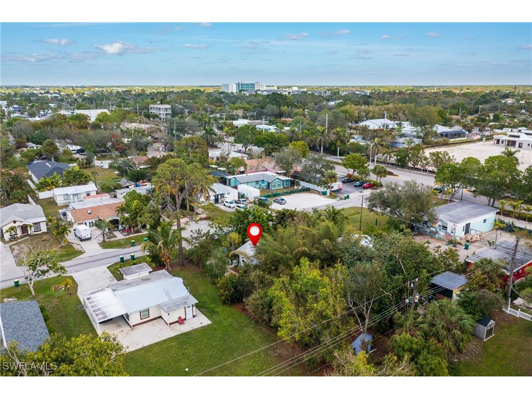 2828 Storter Avenue Naples FL 34112 224096986 image16