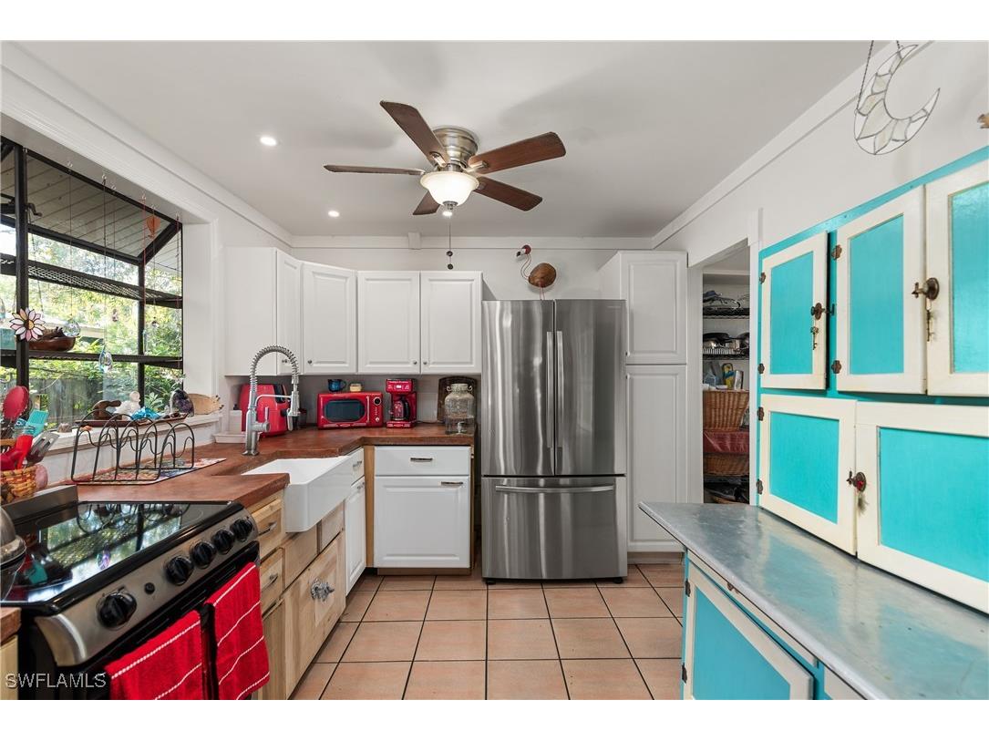 2828 Storter Avenue Naples FL 34112 224096986 image8