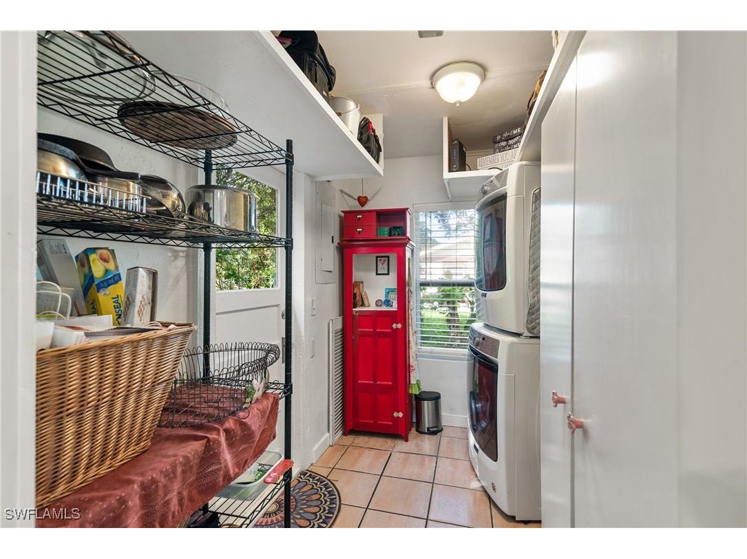 2828 Storter Avenue Naples FL 34112 224096986 image9