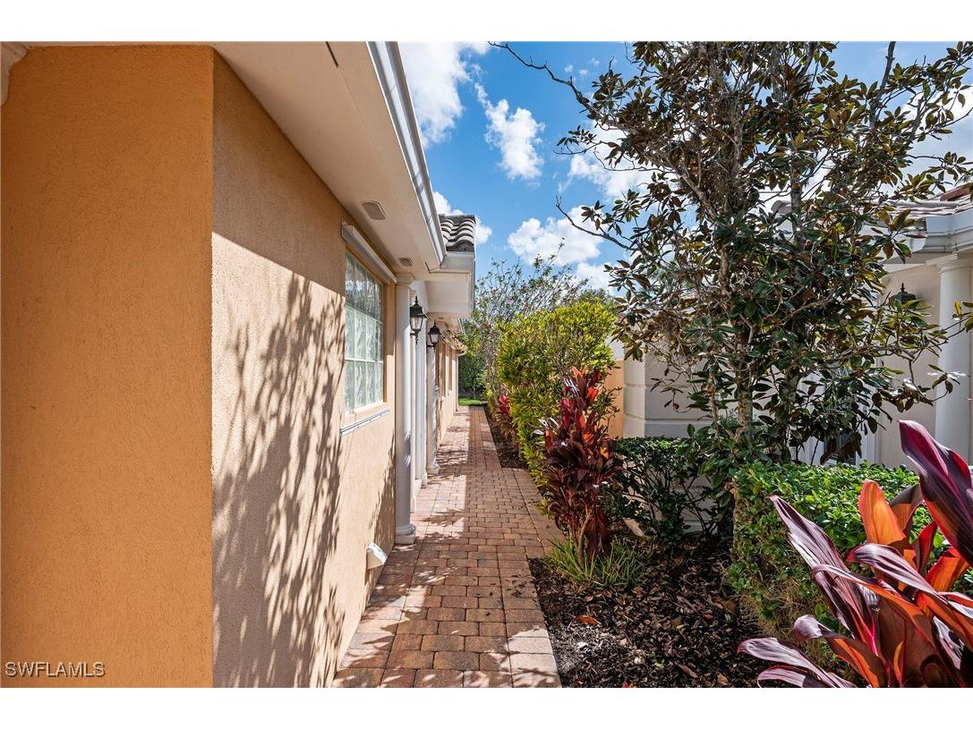 28281 Islet Trail Bonita Springs FL 34135 226000199 image1
