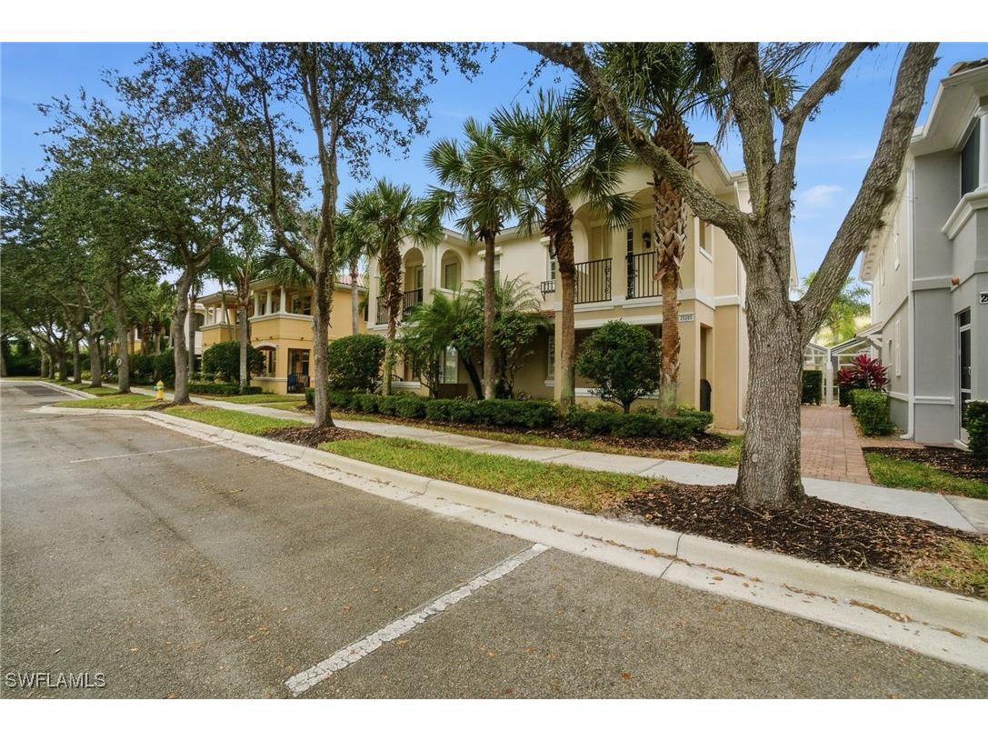 28285 Jeneva Way Bonita Springs FL 34135 226000345 image1