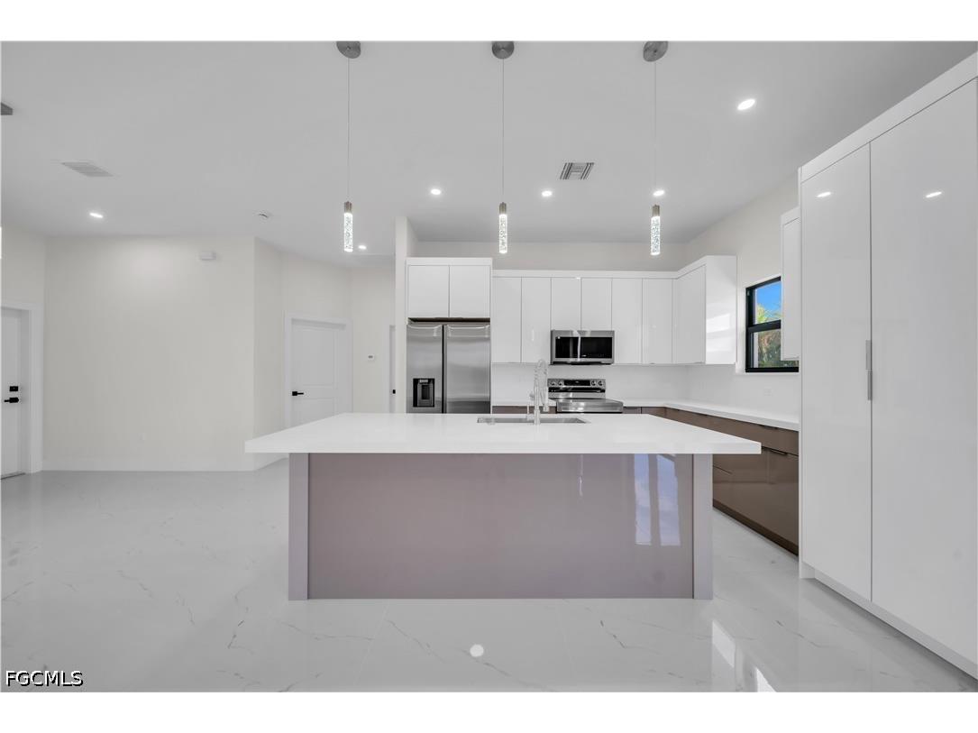 2829 NW 3rd Street Cape Coral FL 33993 2026016731 image7