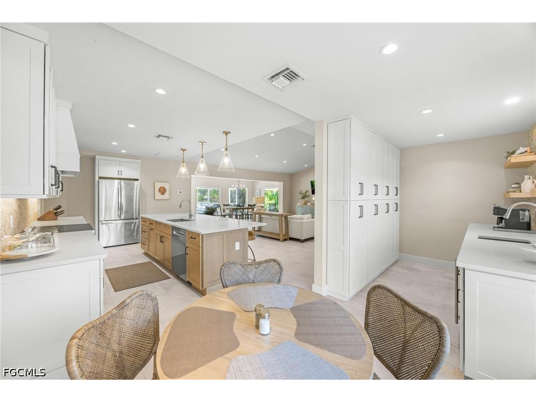 283 Palm Lake Drive Sanibel FL 33957 2026022203 image38