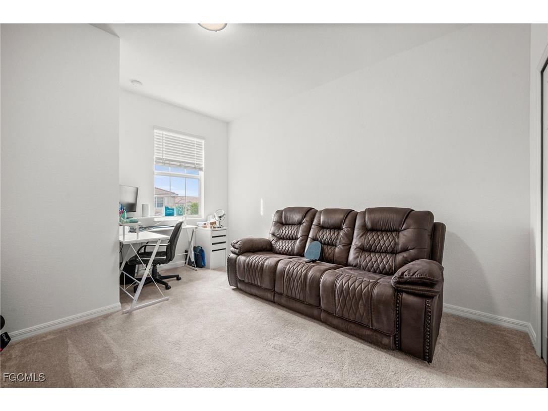 2830 Blossom Way Naples FL 34120 2025013860 image11