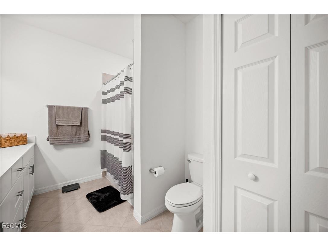 2830 Blossom Way Naples FL 34120 2025013860 image13