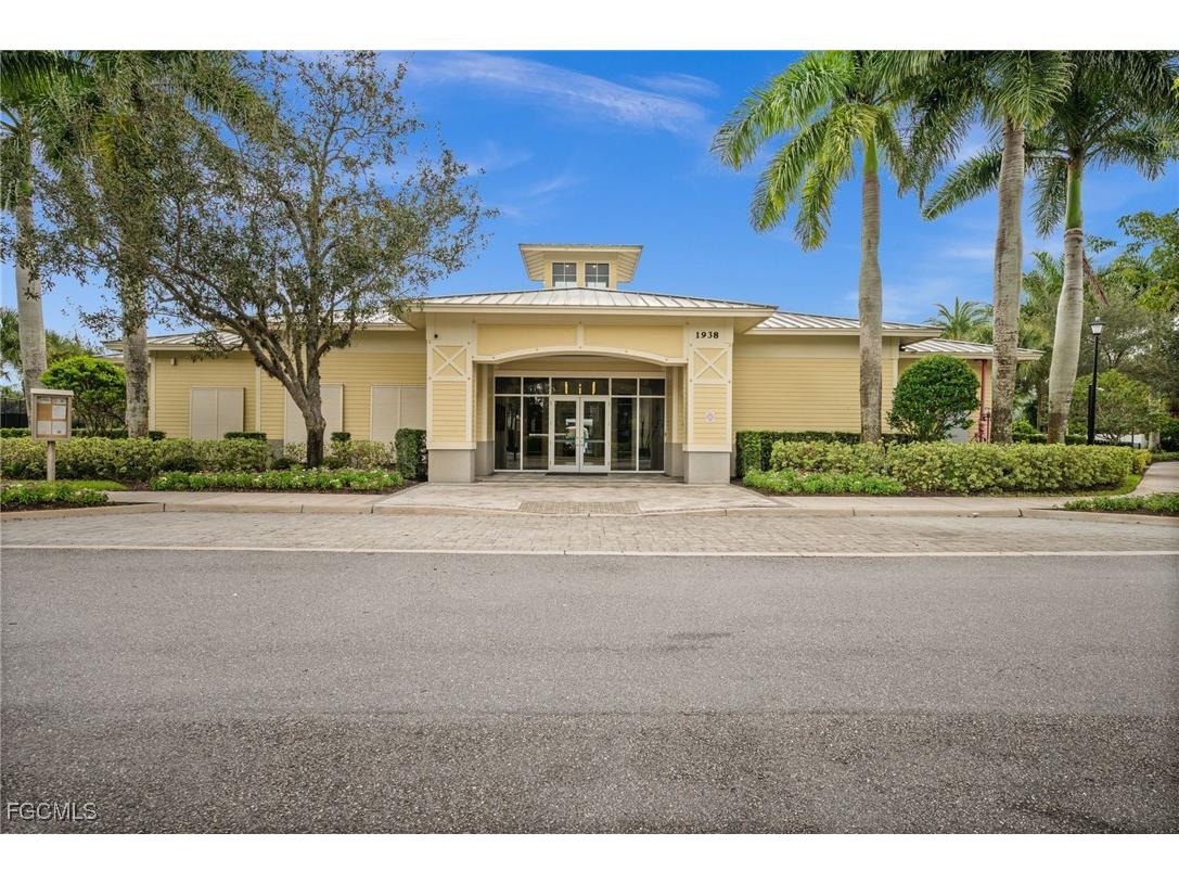 2830 Blossom Way Naples FL 34120 2025013860 image18