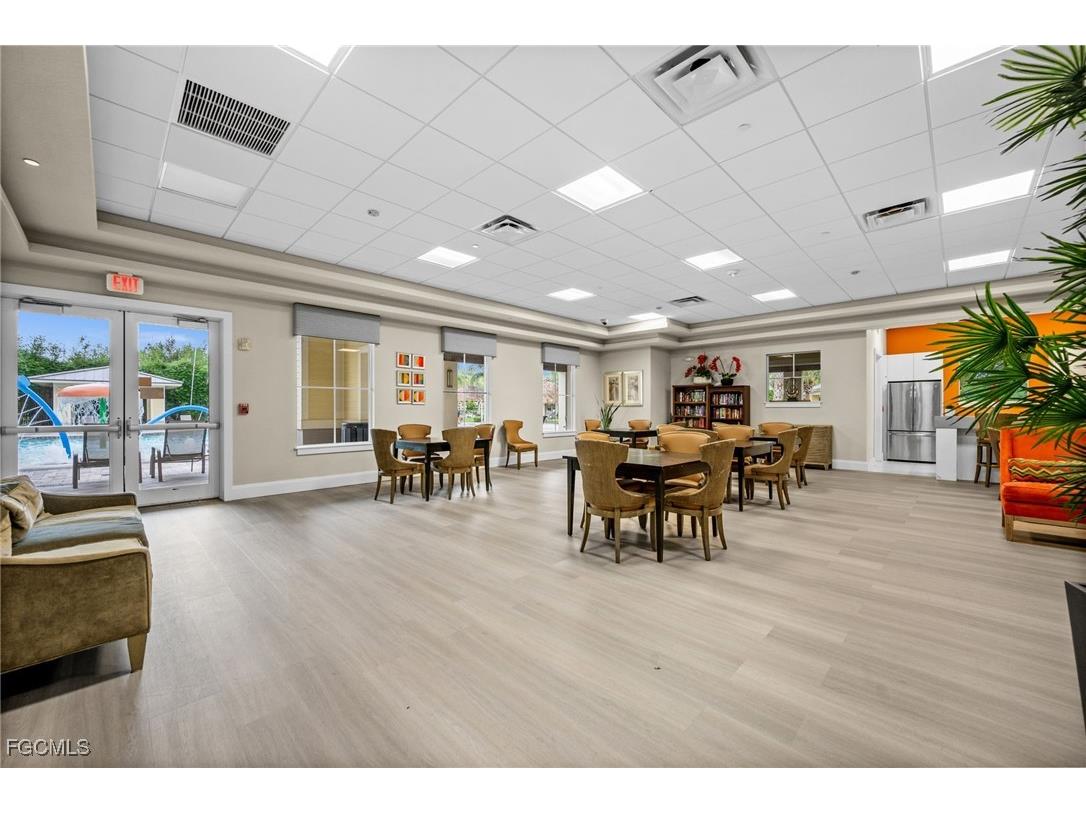 2830 Blossom Way Naples FL 34120 2025013860 image20