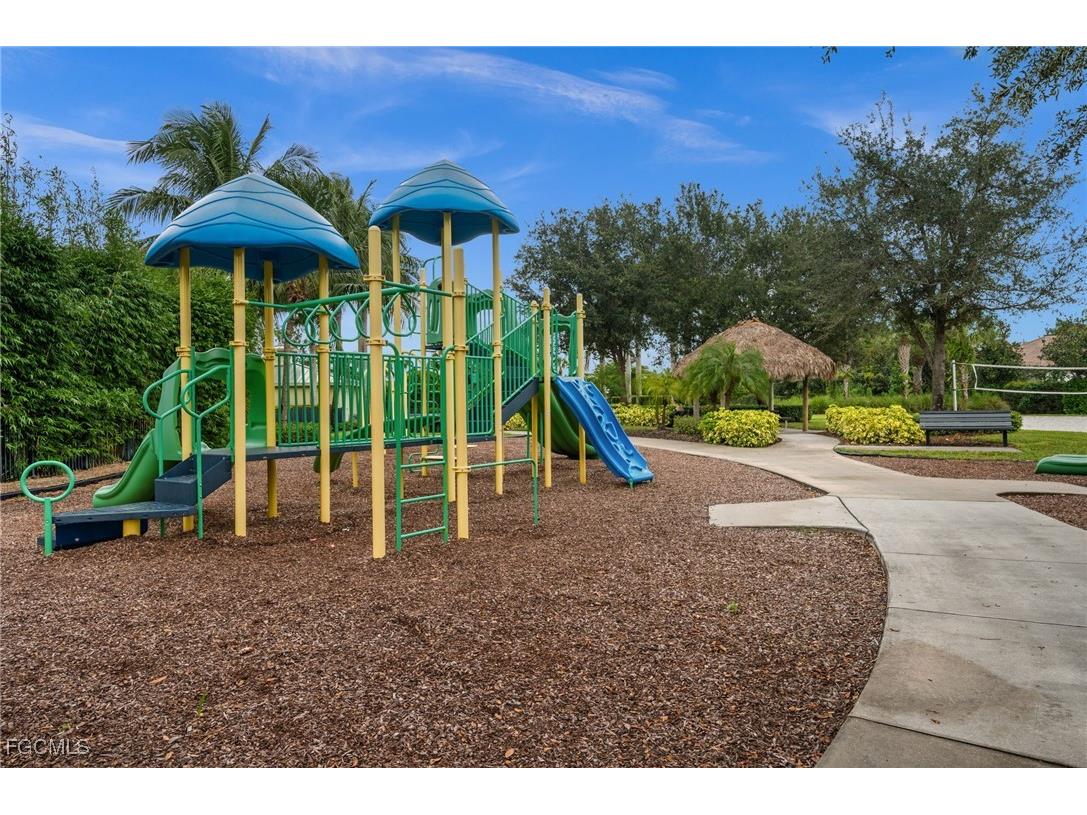 2830 Blossom Way Naples FL 34120 2025013860 image23
