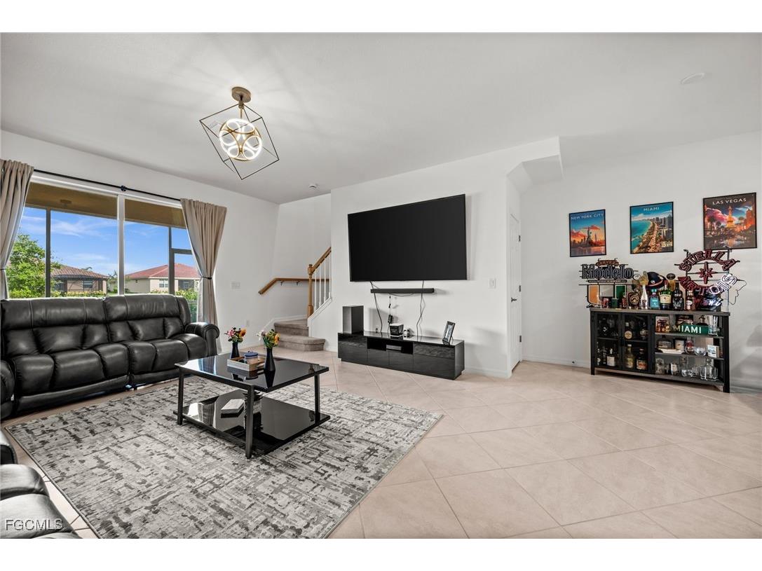 2830 Blossom Way Naples FL 34120 2025013860 image4