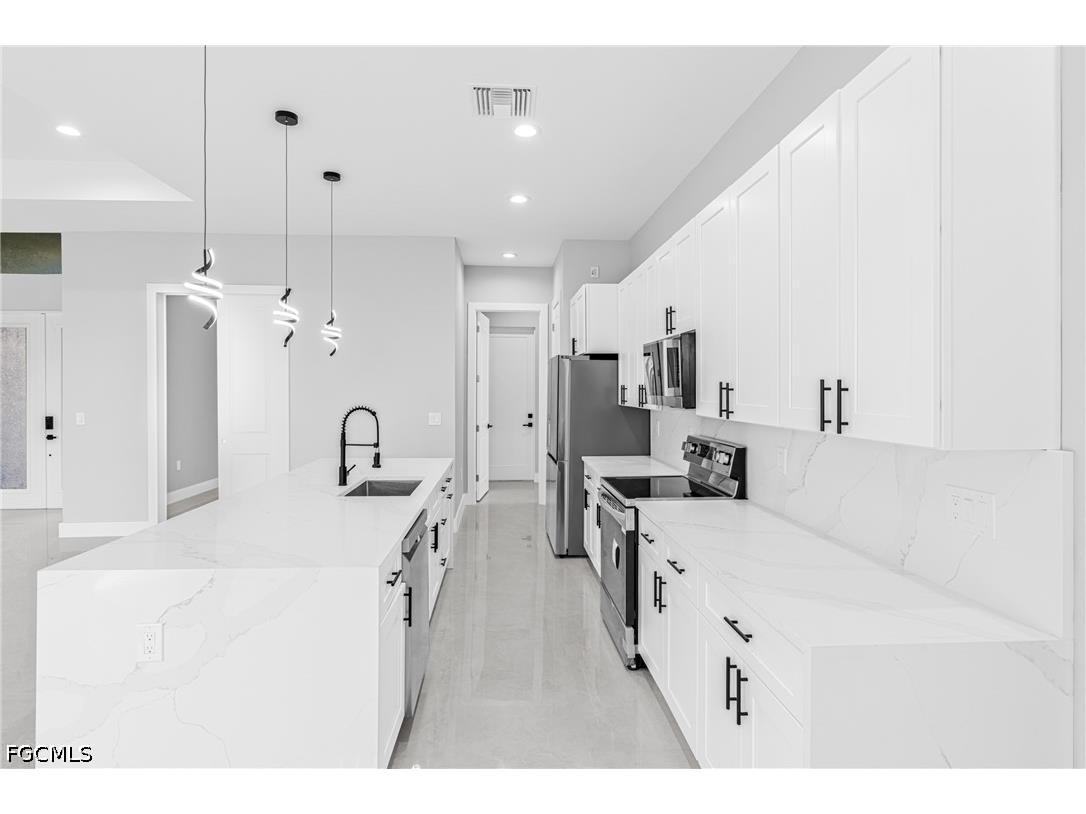 2830 NW 41st Avenue Cape Coral FL 33993 2026016143 image15