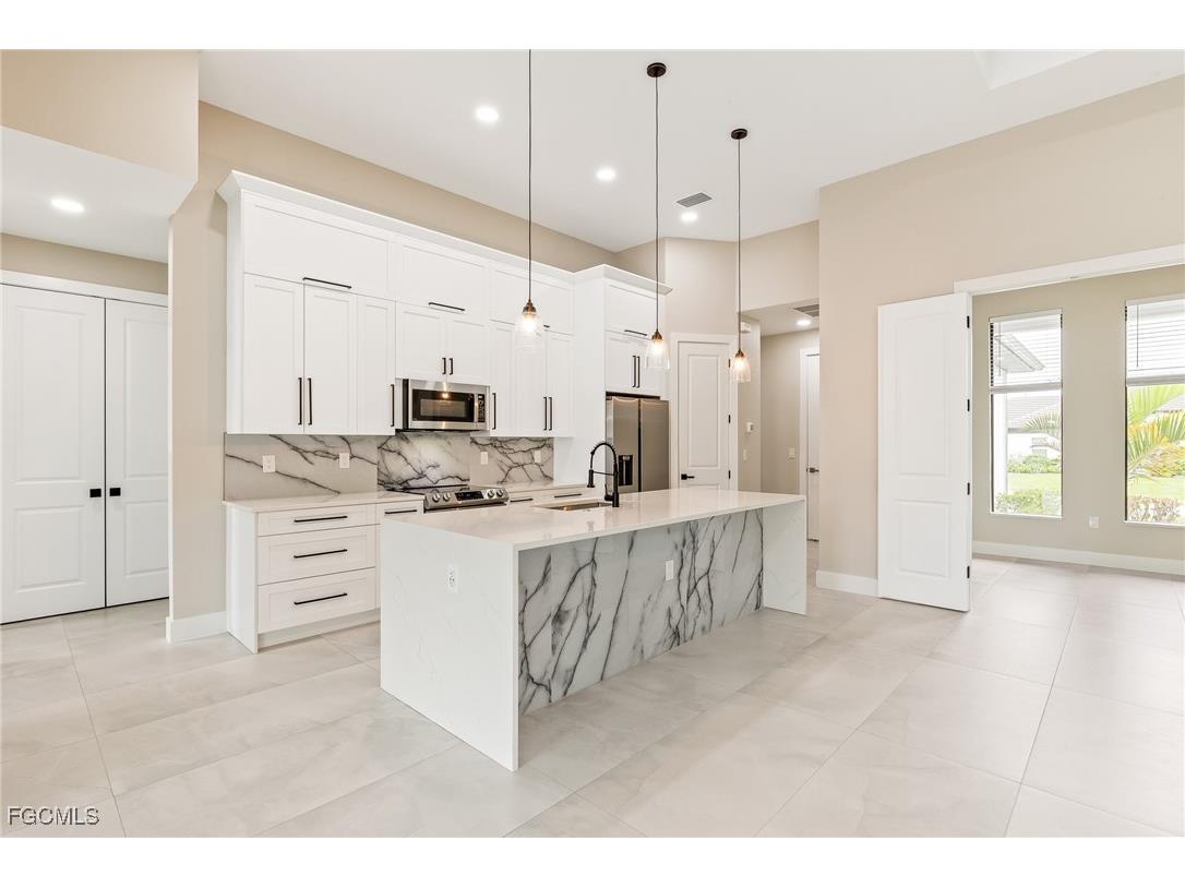 2830 SW 24th Avenue Cape Coral FL 33914 2026003181 image11