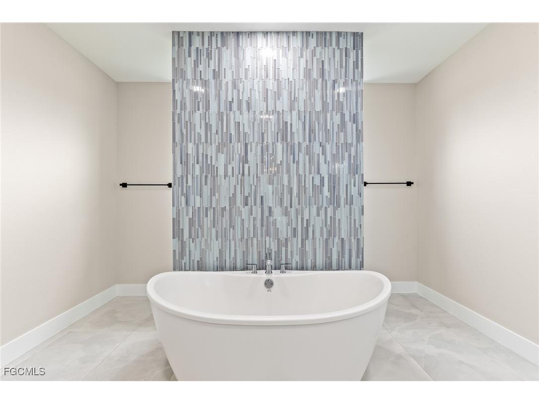 2830 SW 24th Avenue Cape Coral FL 33914 2026003181 image19