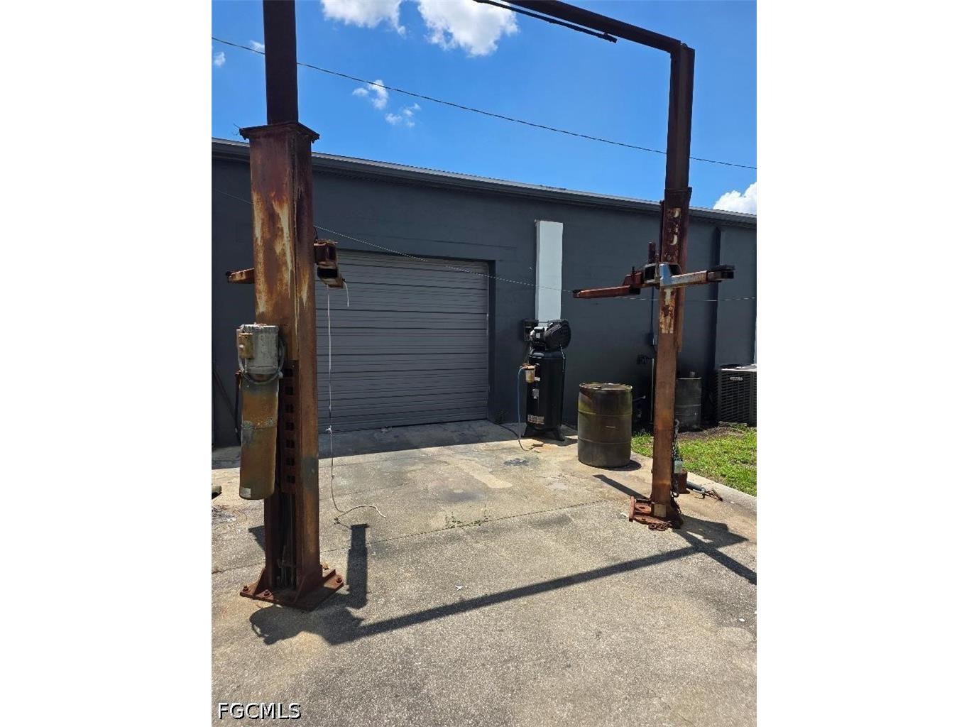2830 Saint Charles Street S Fort Myers FL 33916 2026025919 image6