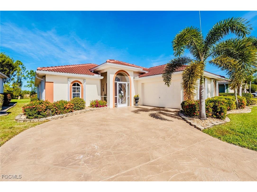 2831 Corinthia Circle North Fort Myers FL 33917 2025013687 image1