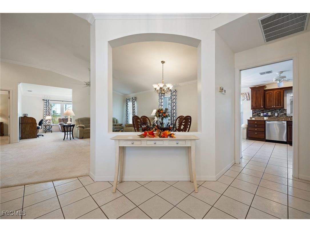 2831 Corinthia Circle North Fort Myers FL 33917 2025013687 image7