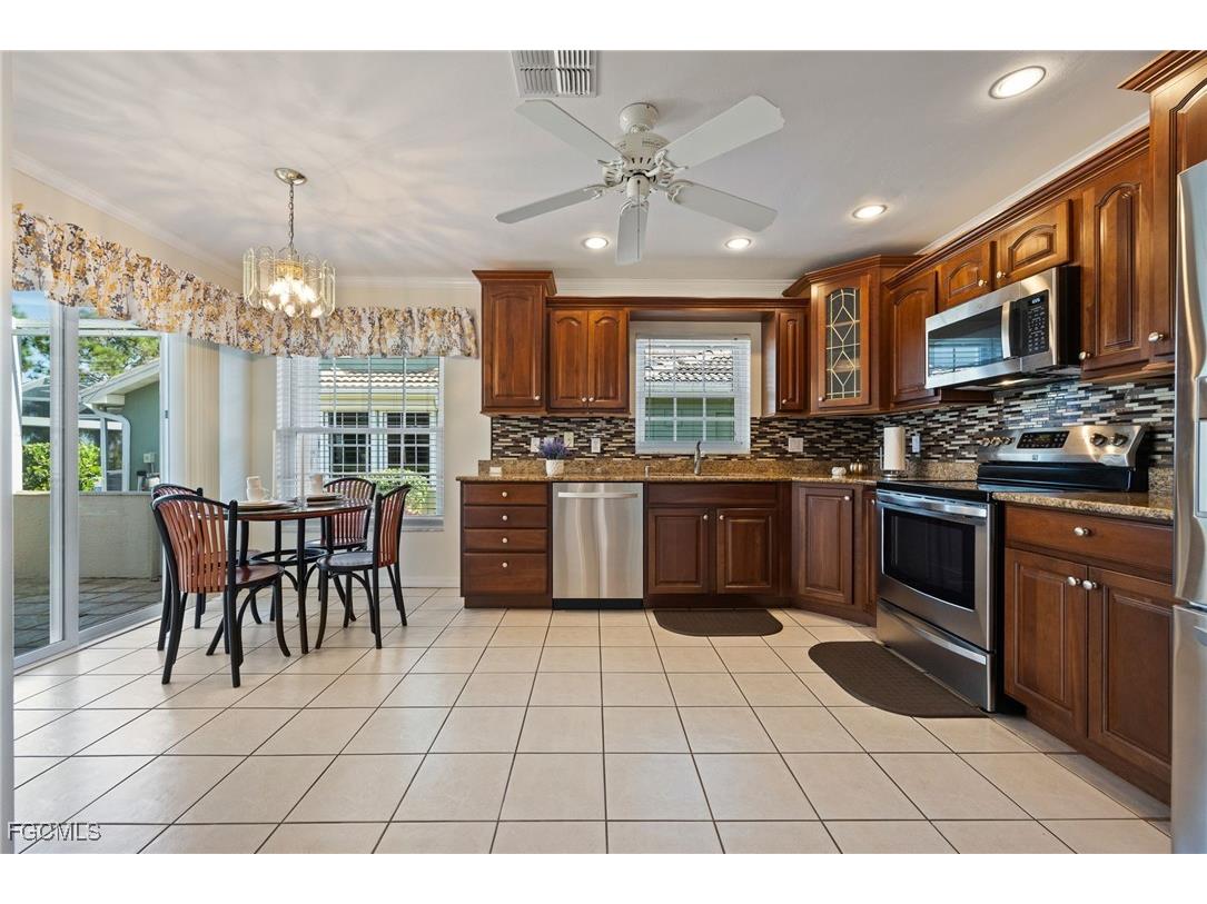 2831 Corinthia Circle North Fort Myers FL 33917 2025013687 image8
