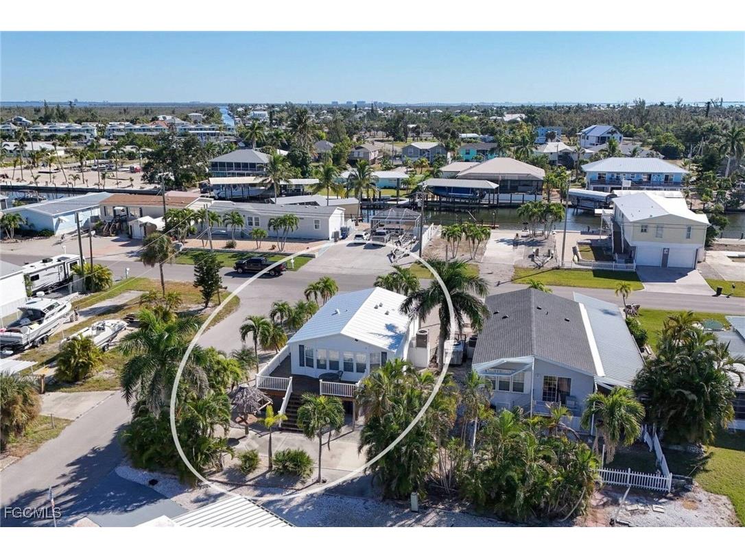 2831 York Road Saint James City FL 33956 2025020745 image12