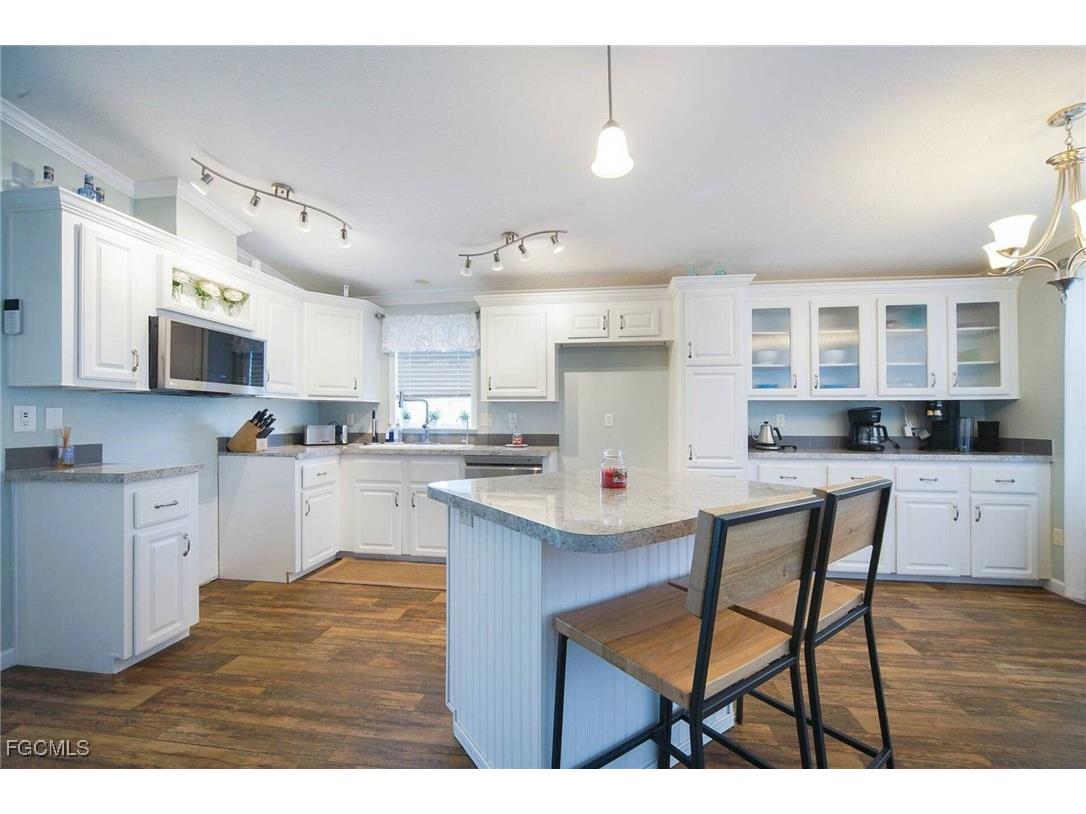 2831 York Road Saint James City FL 33956 2025020745 image17