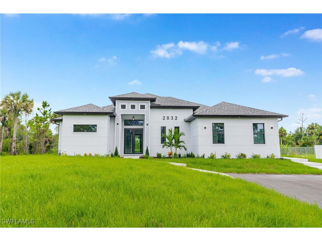 2832 6th Avenue NE Naples FL 34120 225067963 image1