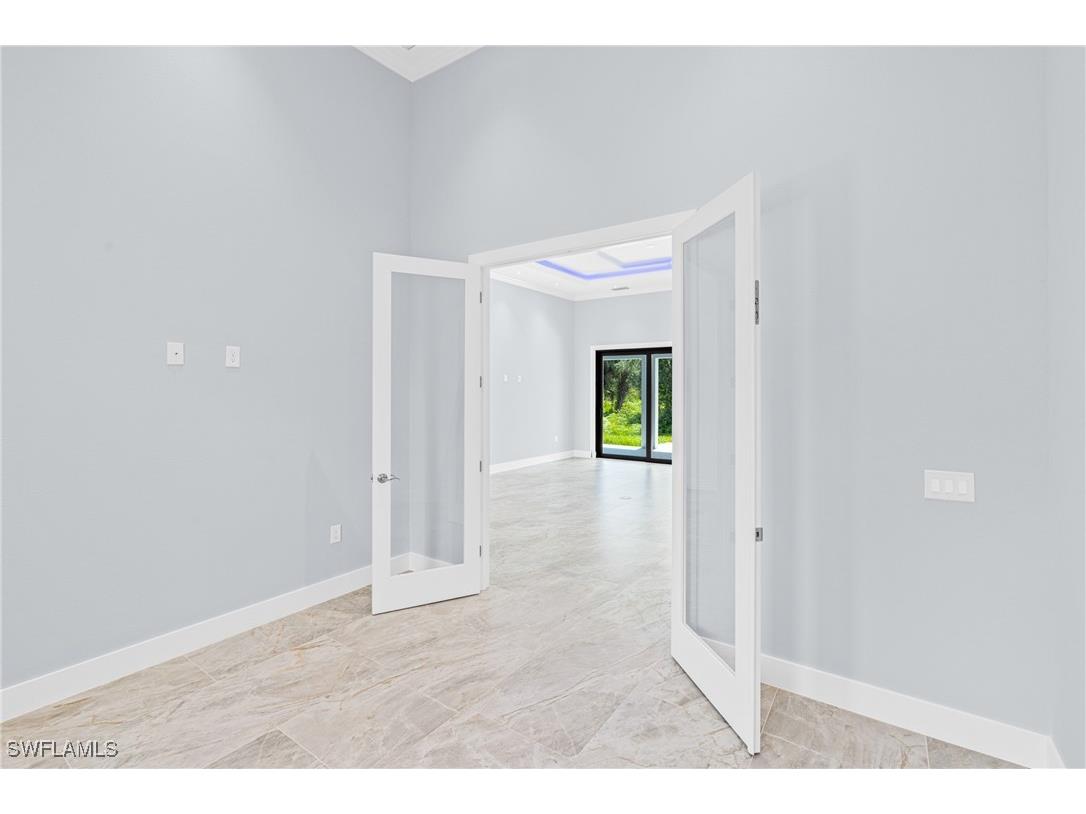 2832 6th Avenue NE Naples FL 34120 225067963 image19