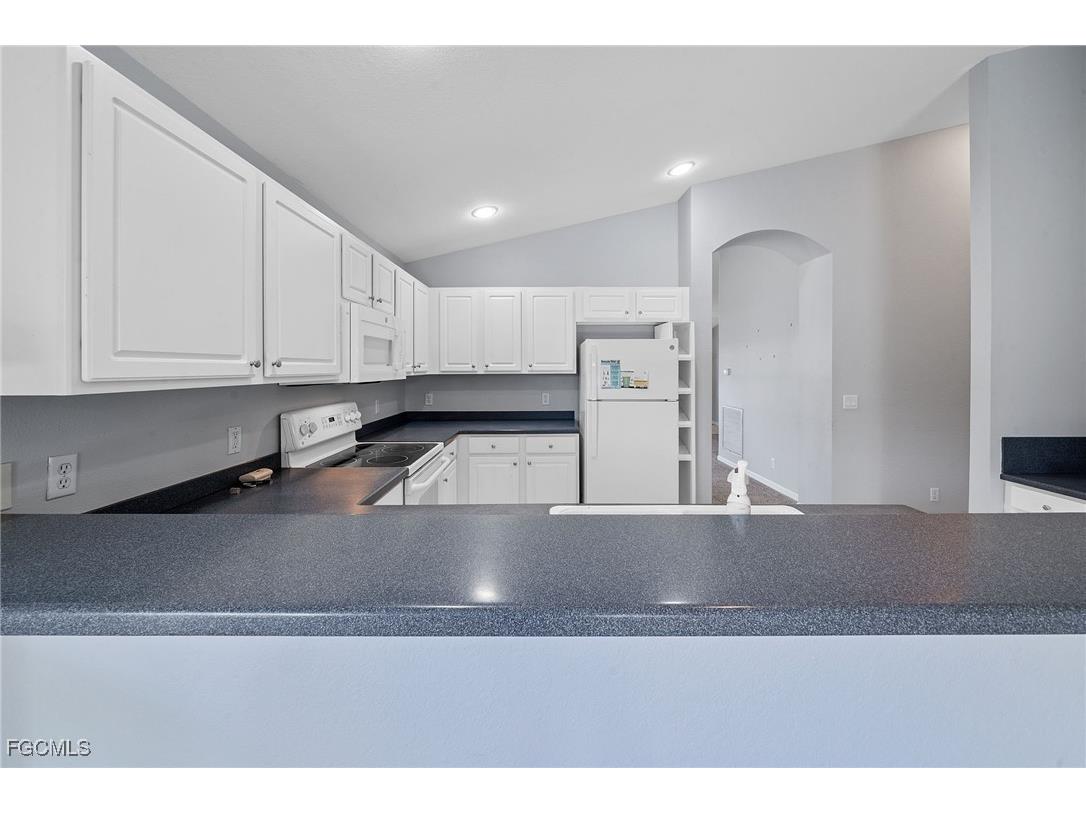 2832 Amberwood Lane Naples FL 34120 2025025907 image17