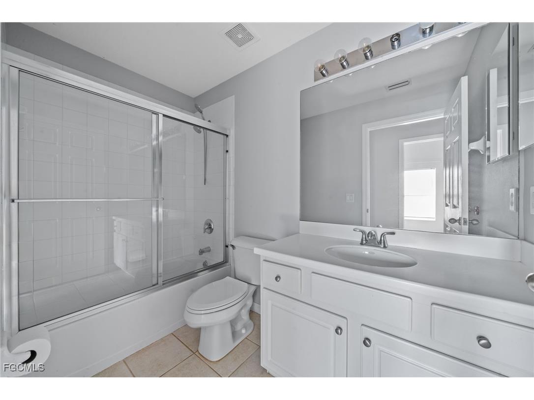 2832 Amberwood Lane Naples FL 34120 2025025907 image34