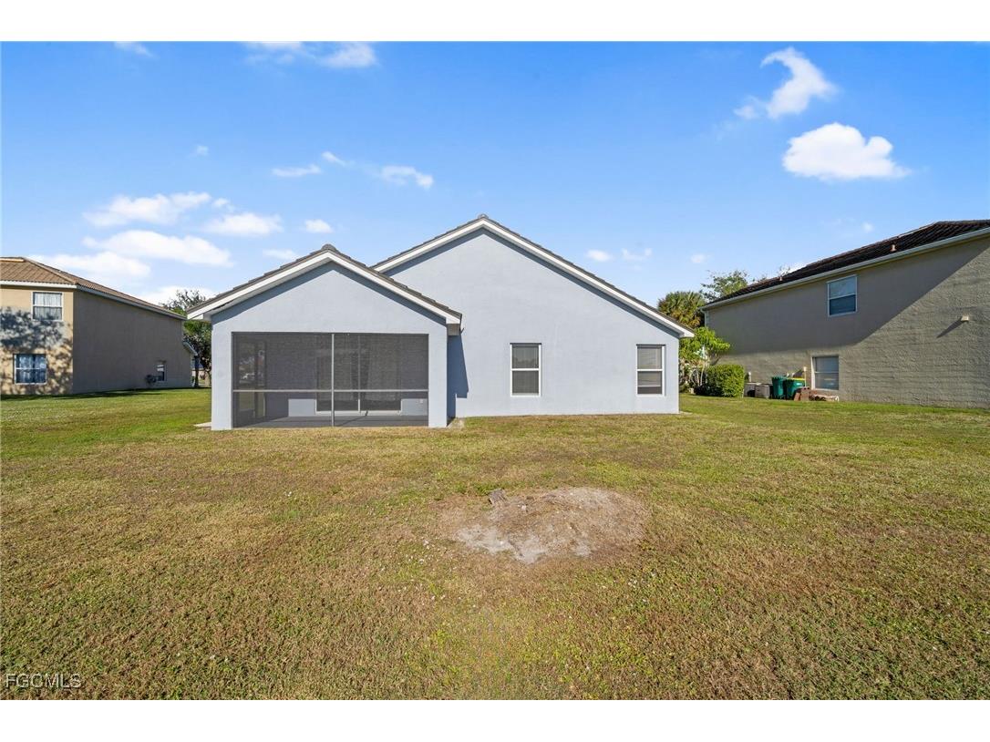 2832 Amberwood Lane Naples FL 34120 2025025907 image47