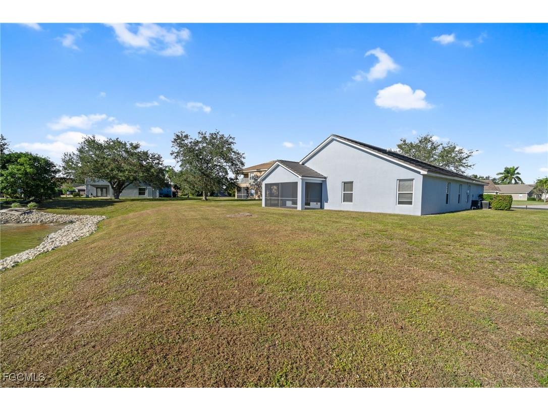 2832 Amberwood Lane Naples FL 34120 2025025907 image48