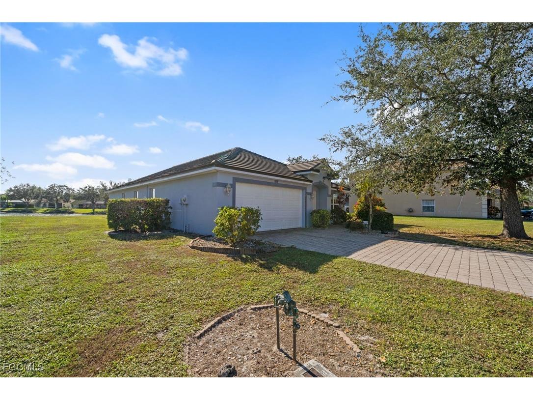 2832 Amberwood Lane Naples FL 34120 2025025907 image5