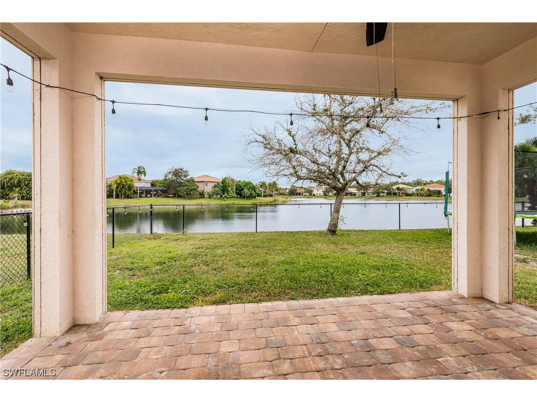 2832 Inlet Cove Lane W Naples FL 34120 223083812 image1